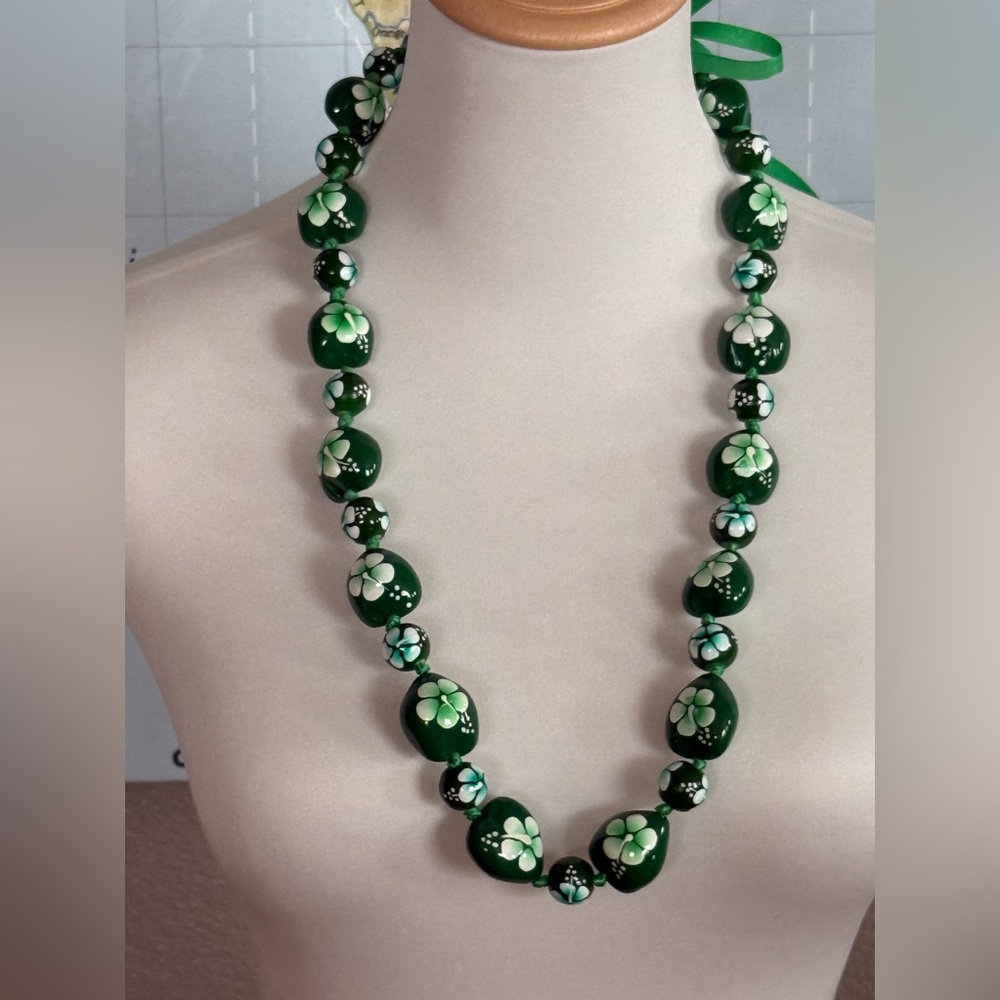 Jewel Nuts of Paradise Island NEW Handcrafted Necklace